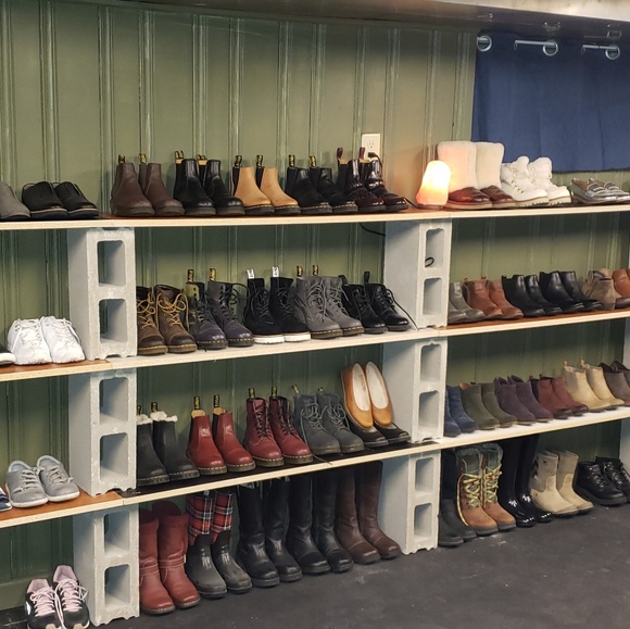 Meet your Posher, Betty - Picture 2 of 2